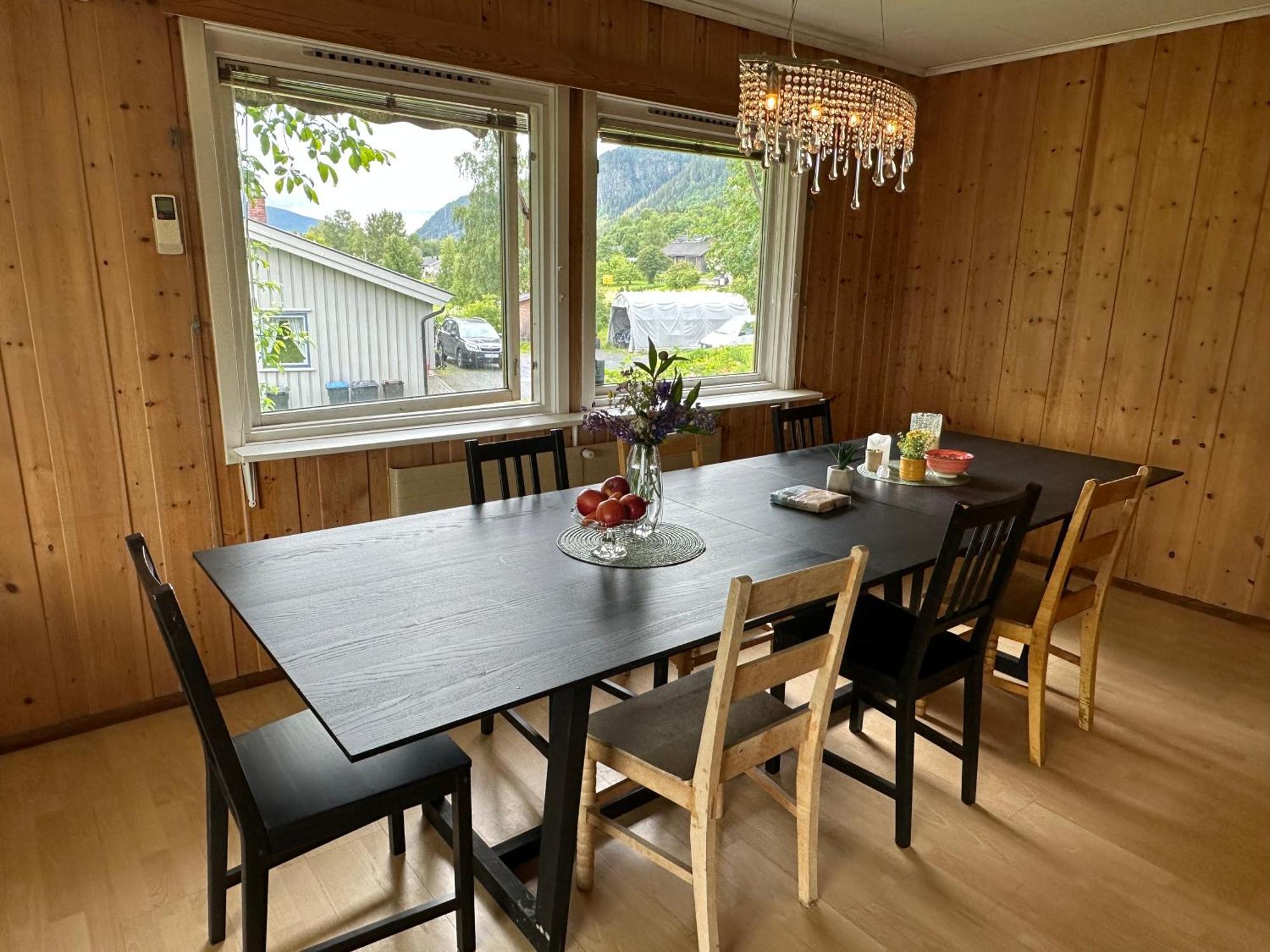 Trivelig Leilighet Med Gratis Parkering Pa Stedet Forset Exterior photo