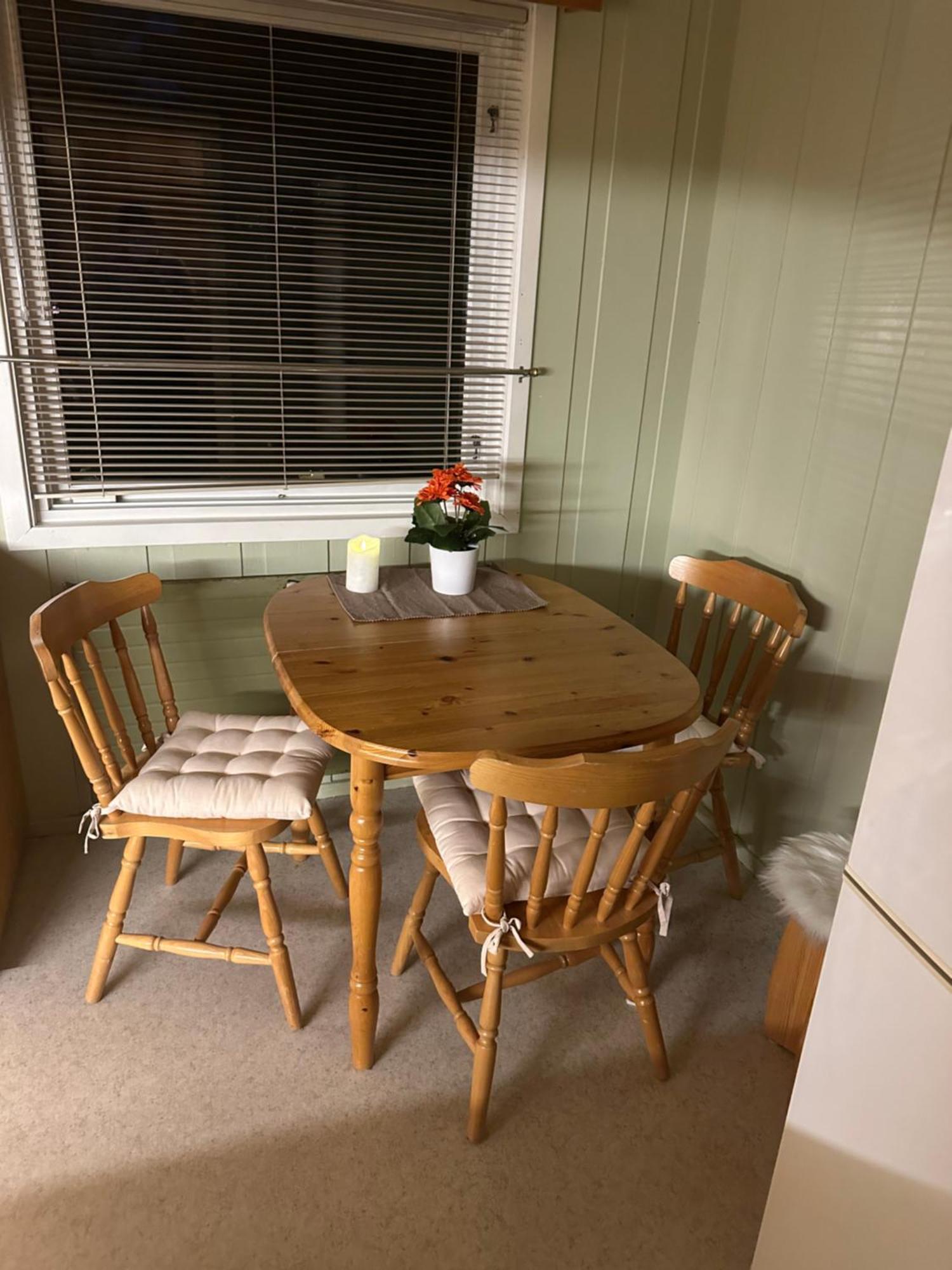 Trivelig Leilighet Med Gratis Parkering Pa Stedet Forset Exterior photo